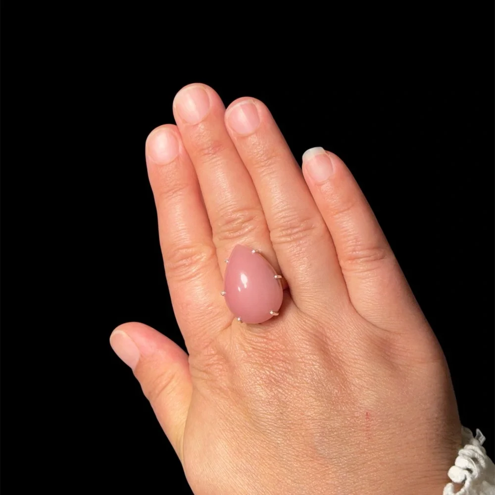 925 Sterling Silver Rose Quartz Tear Drop Cabochon Ring – Size 9